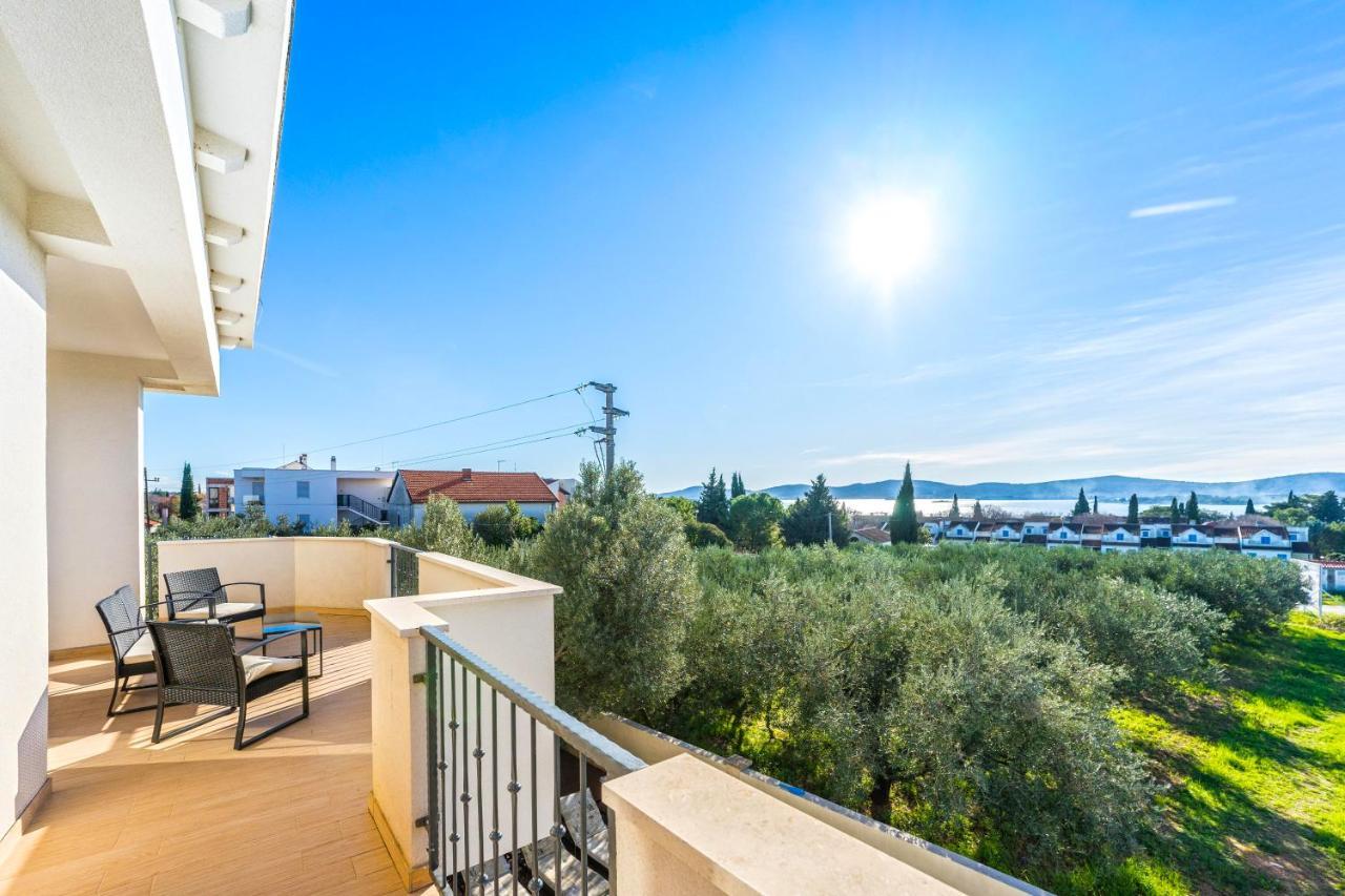 Villa Slavica Sveti Filip i Jakov Kültér fotó